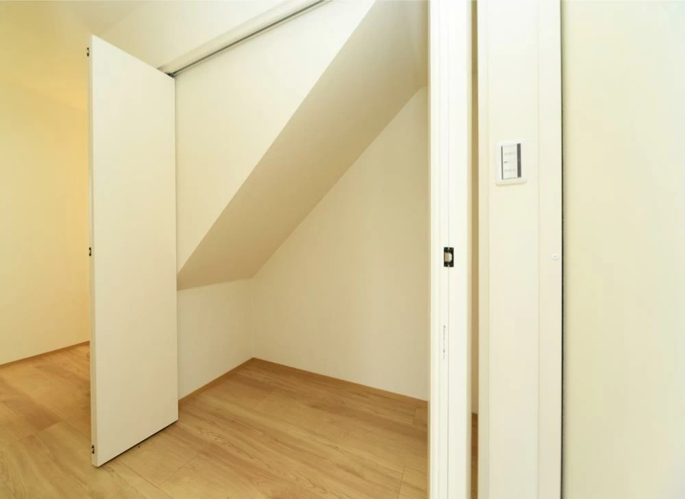 光や風をたっぷり取り込める大きな窓の家